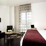 斯特兹酒店 4*